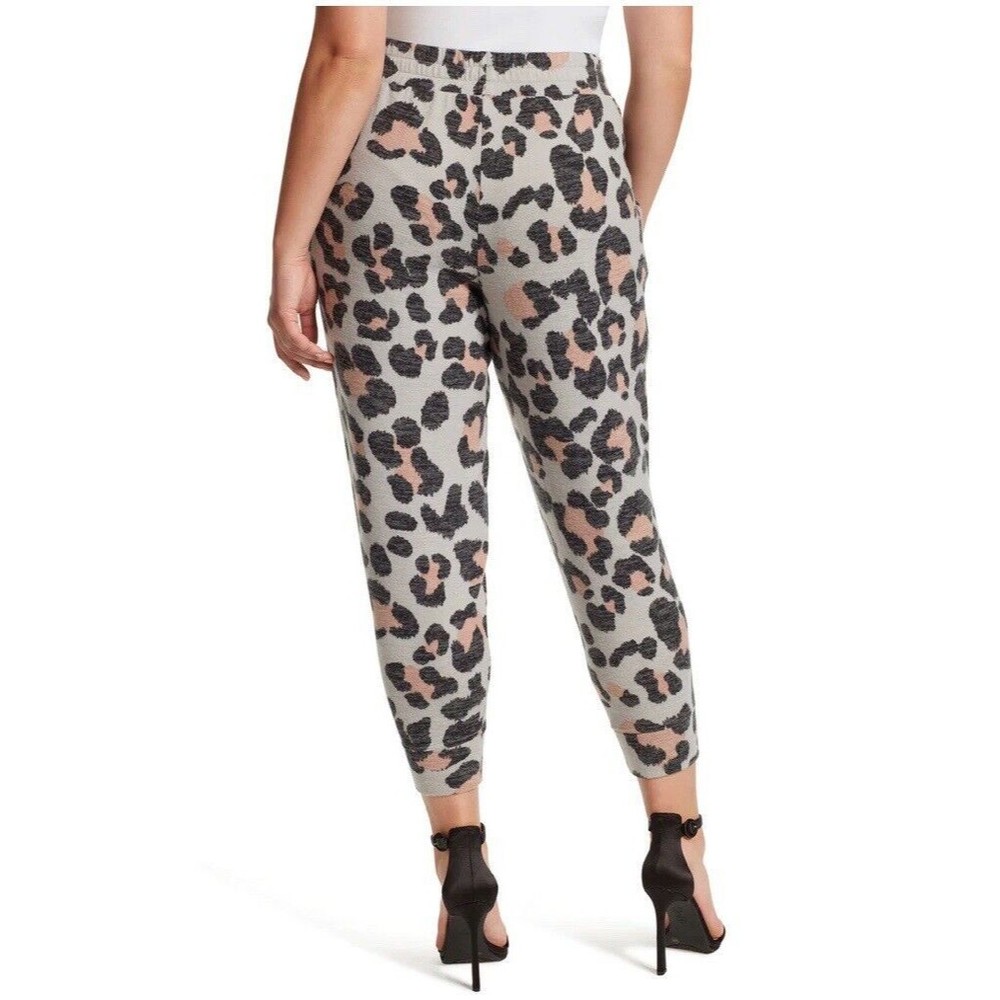 Jessica Simpson Cozy Animal Print Stretch Waist Pocket Jogger Pants Plus Size 2X - Picture 2 of 12